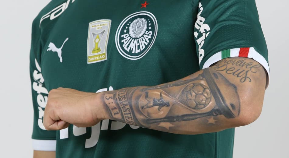 Raphael Veiga volta com o Verdão ao estádio do gol que ‘eternizou na pele’