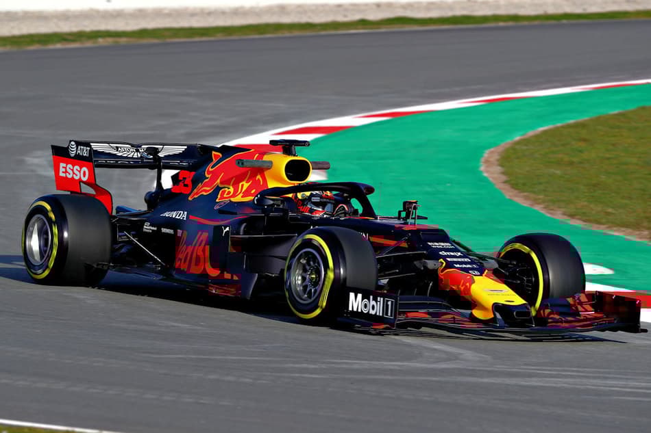 Pré-temporada da F1: Red Bull vai para pista com pintura tradicional no RB15