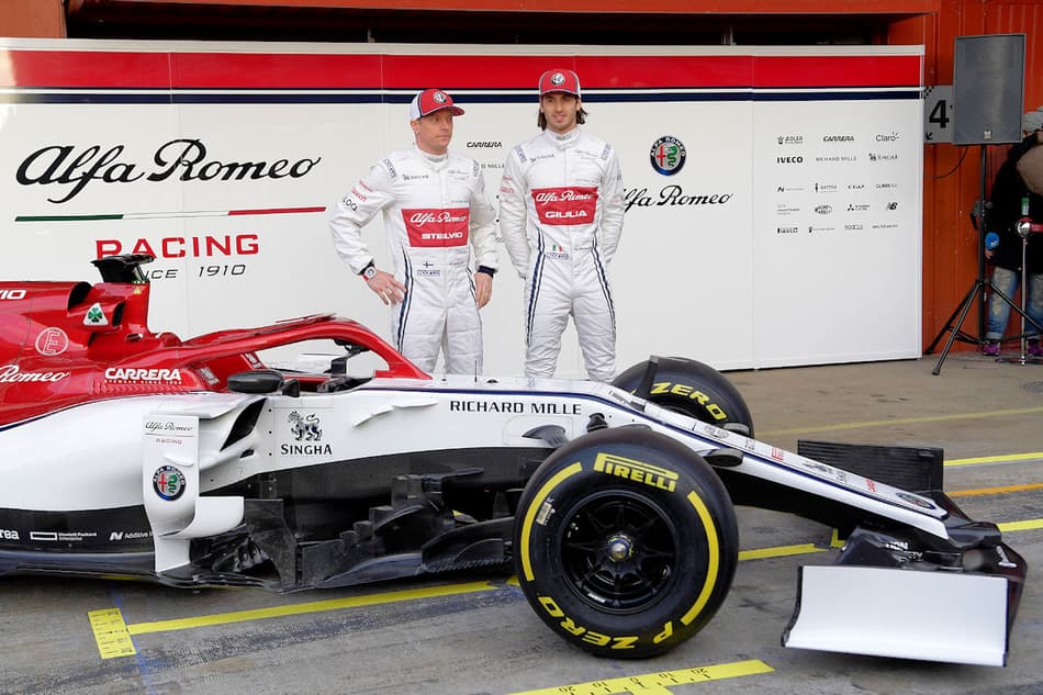 GALERIA: Alfa Romeo apresenta o C38 para a temporada 2019 da F1