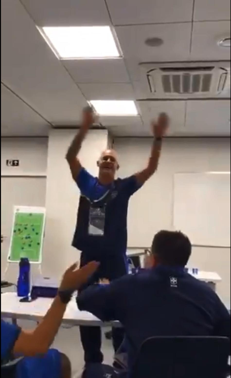 Tem que respeitar! Lisca Doido faz a festa em curso da CBF. Veja o vídeo