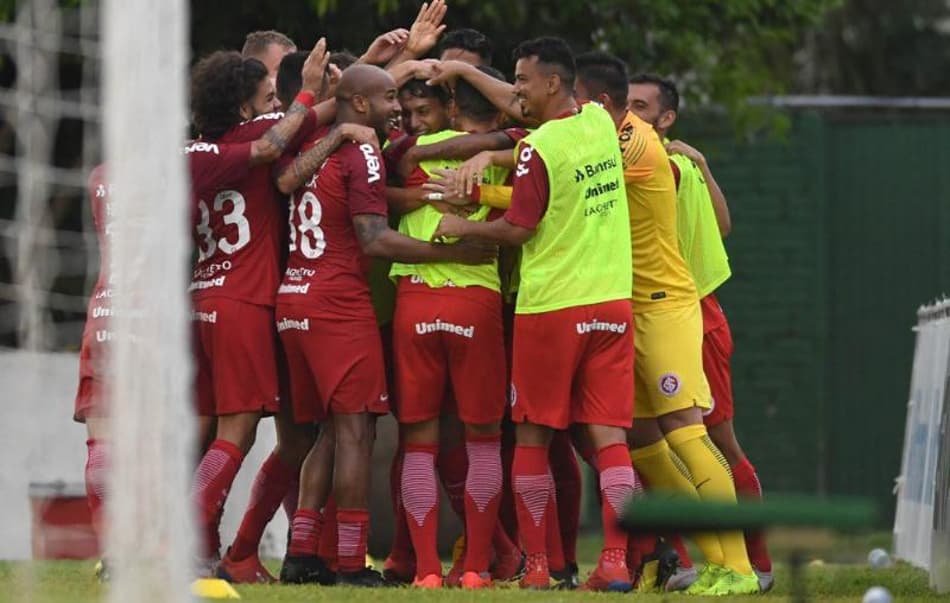 Internacional estreia na Libertadores diante de surpresa chilena