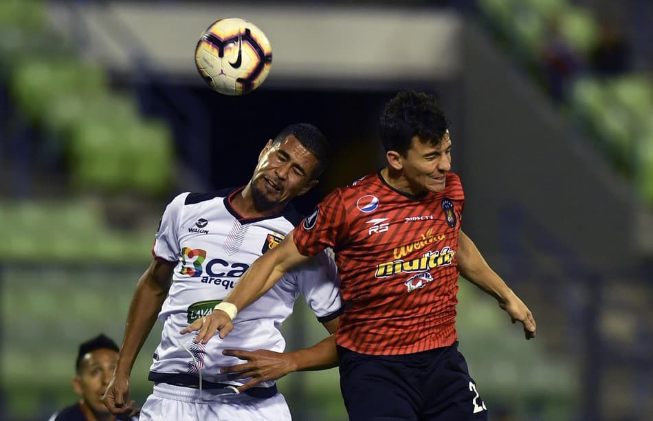 Com gol no fim, Melgar elimina o Caracas e vai para grupo do Palmeiras