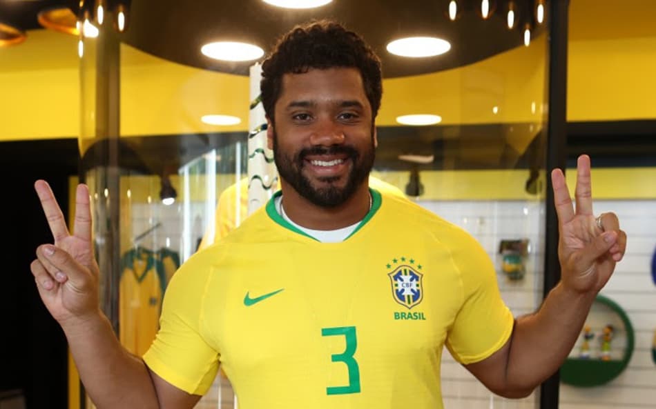 O braço de Russell Wilson precisa ser melhor aproveitado