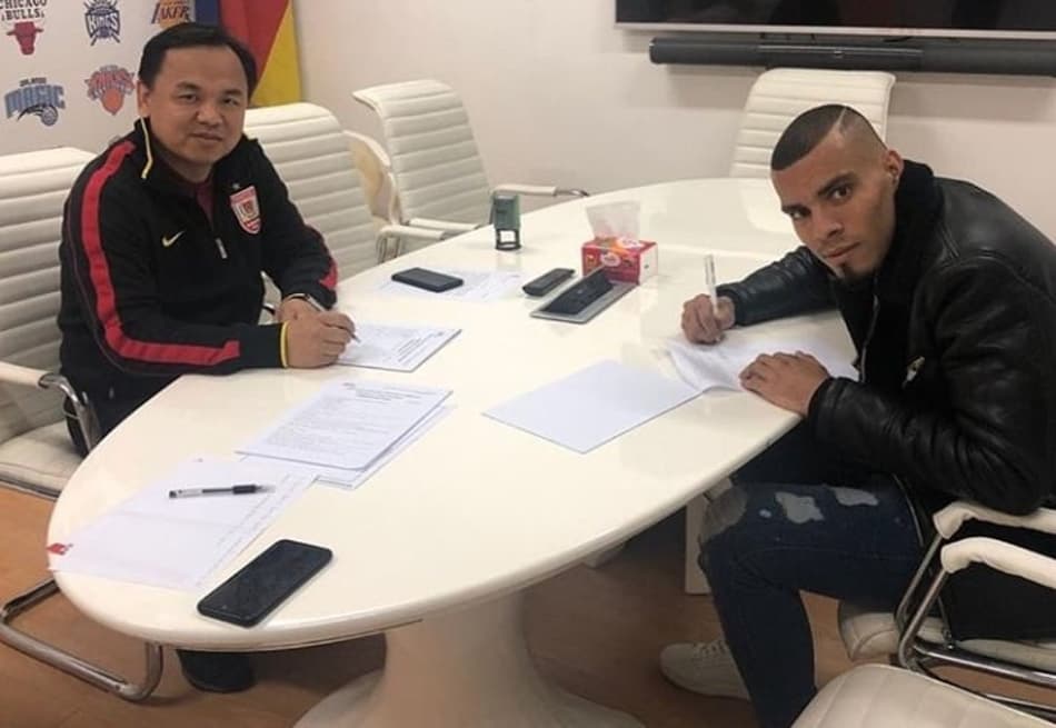 Atacante formado no Inter fecha contrato com Changchun Yatai