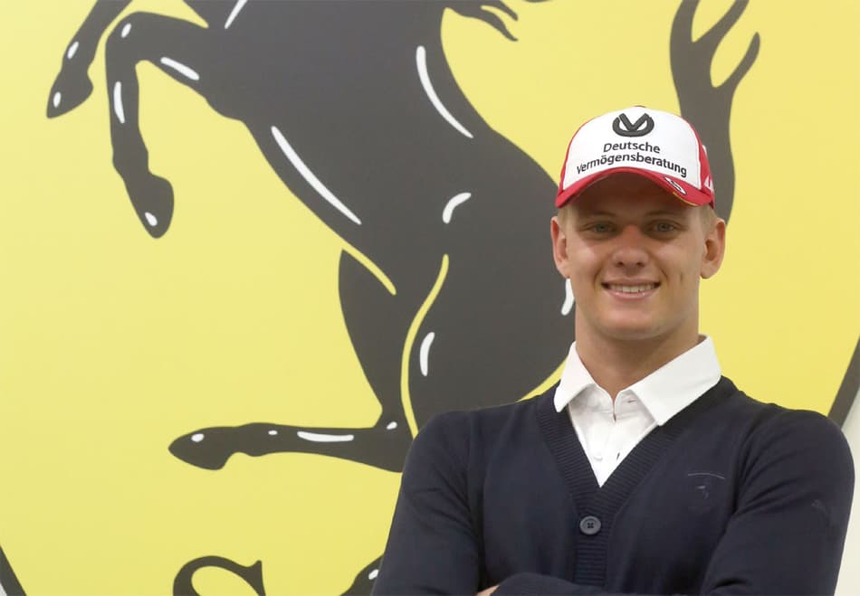 Sebastian Vettel não quer interferir na pilotagem de Mick Schumacher