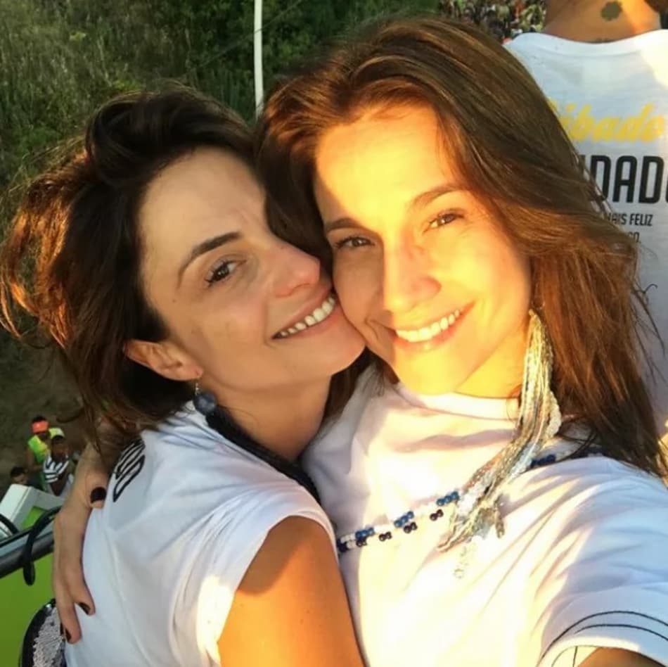Na Bahia, Fernanda Gentil lamenta fim do carnaval: ‘O que me consola é saber que vou levar você comigo’