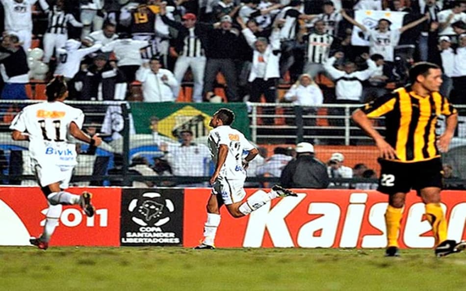 O mundo em 2011, ano em que o Santos conquistou o tri da Libertadores