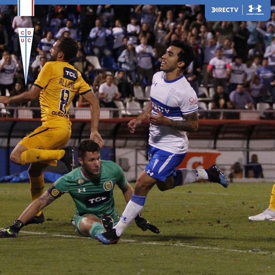 Com final eletrizante, Universidad Católica derrota o Rosário Central nos acréscimos