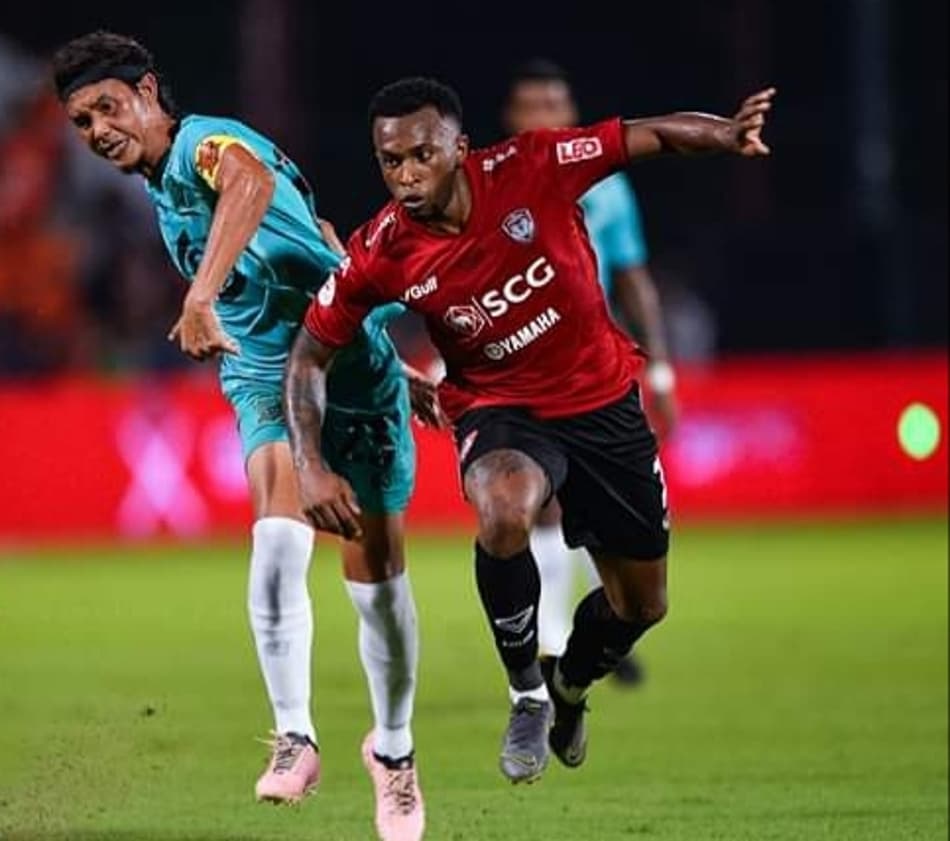 Clube de Heberty se recupera na Tailândia e jogador admite favoritismo na Liga