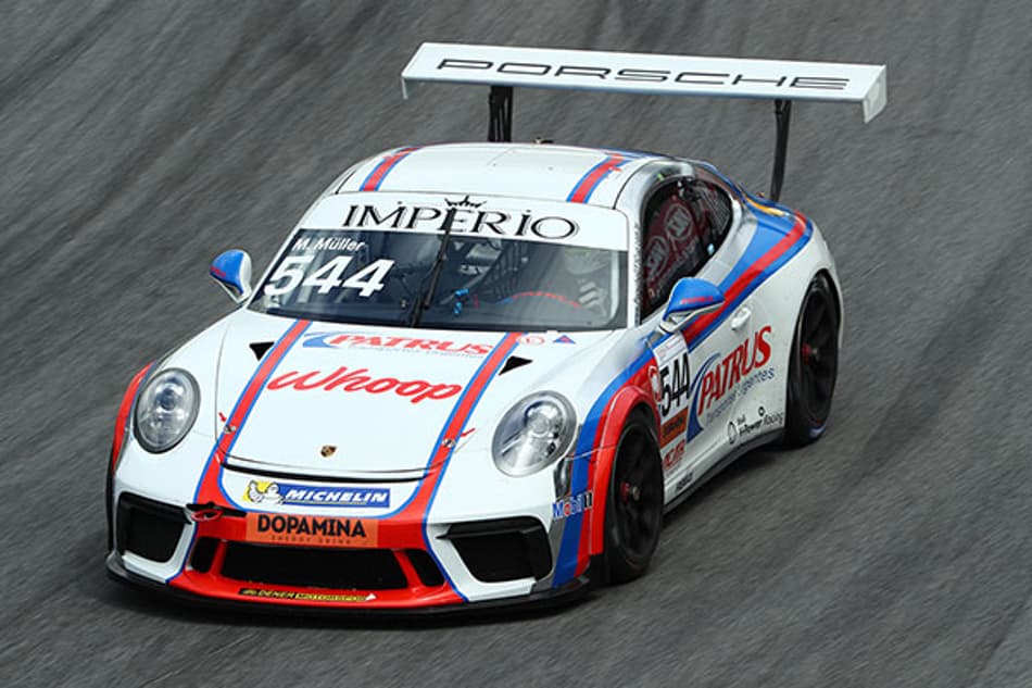 Marçal Müller larga na frente na abertura da Porsche Cup Império em Interlagos