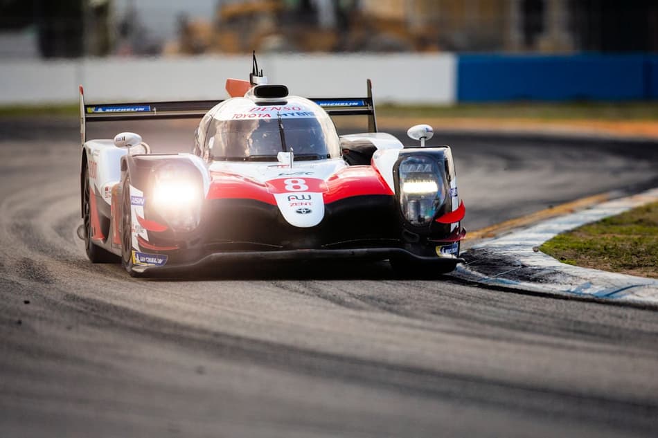1000 Milhas de Sebring: Toyota #8 de Alonso lidera dobradinha da equipe e garante a liderança no WEC