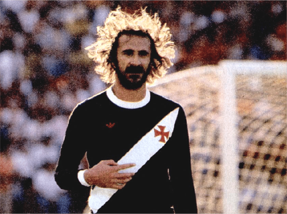 Blog do Garone: Danilo Barcelos e os laterais artilheiros da história do Vasco