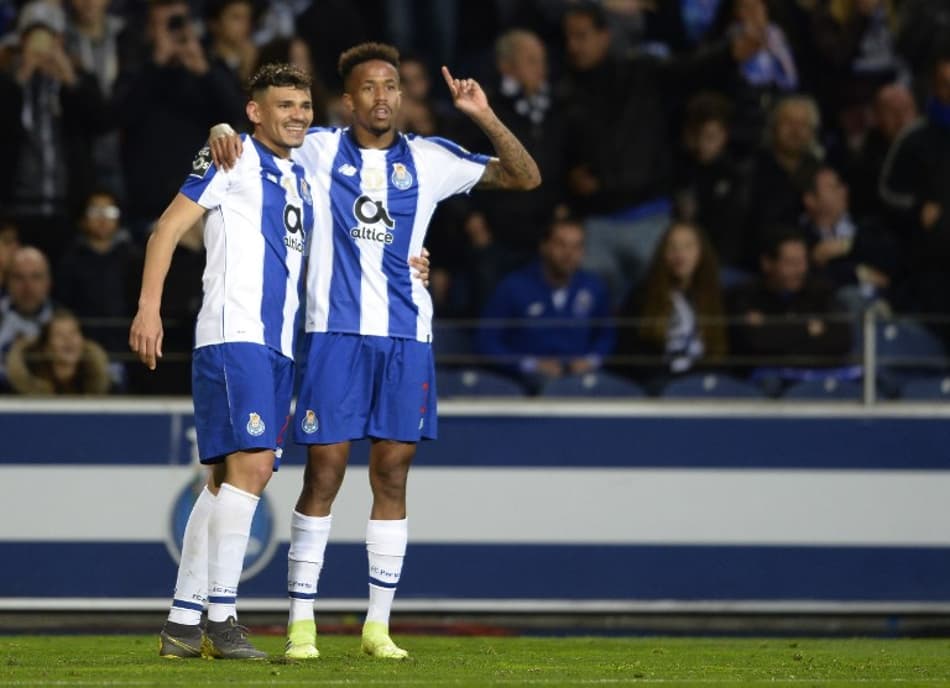 Porto goleia o Marítimo e dorme na liderança do Campeonato Português