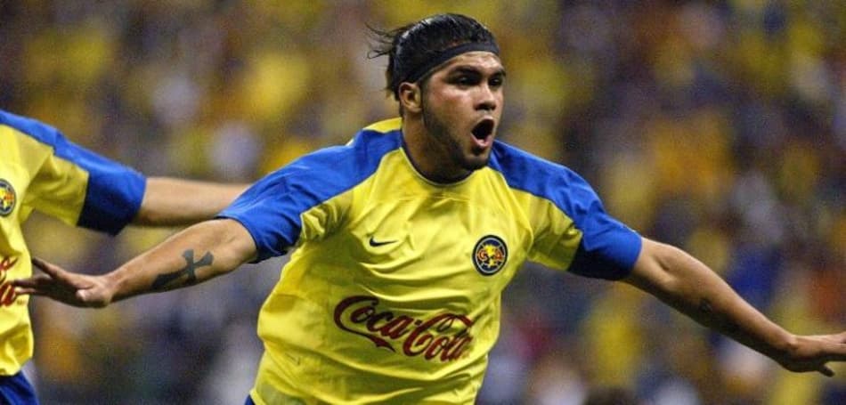 Ex-atacante critica Rueda por ausência de Marcelo Díaz na seleção chilena: "Que se vá à m…"