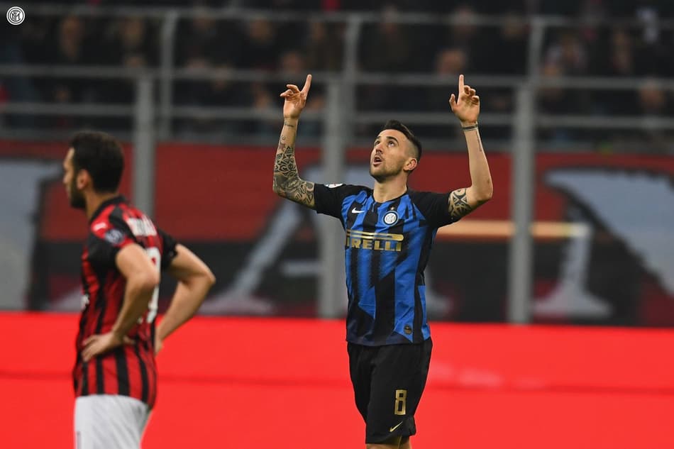 Internazionale vence o Milan e assume o terceiro lugar do Italiano