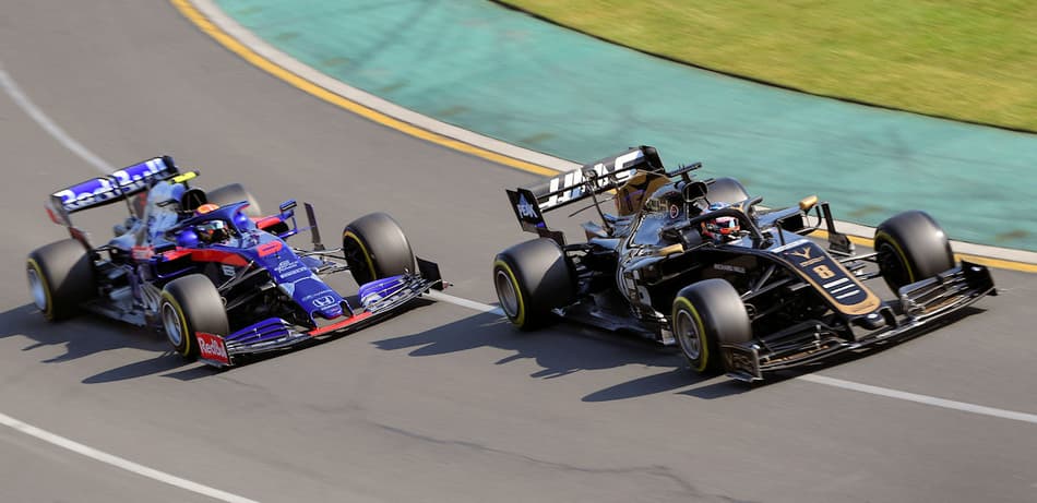 Haas repete erro de 2018 e Grosjean abadona o GP da Austrália com uma roda solta