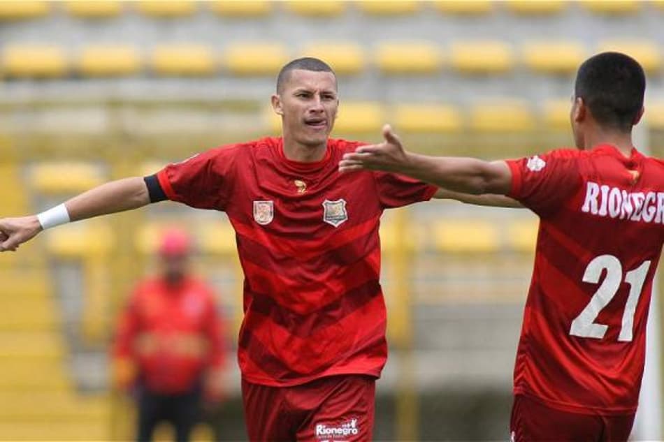 Lanterna na Colômbia, Rionegro Águilas recebe o tradicional Oriente Petrolero