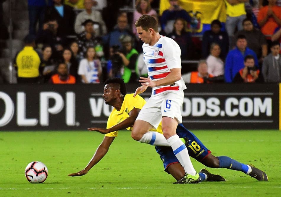 Superior ao longo do jogo, EUA derrota Equador pela vantagem mínima