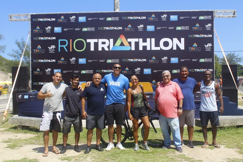 Lutadores de MMA acompanham Circuito UFF Rio Triathlon