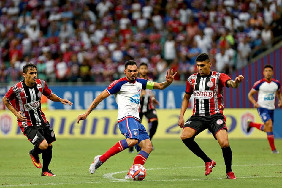 Após construir vantagem gigantesca, Bahia reencontra Atlético-BA