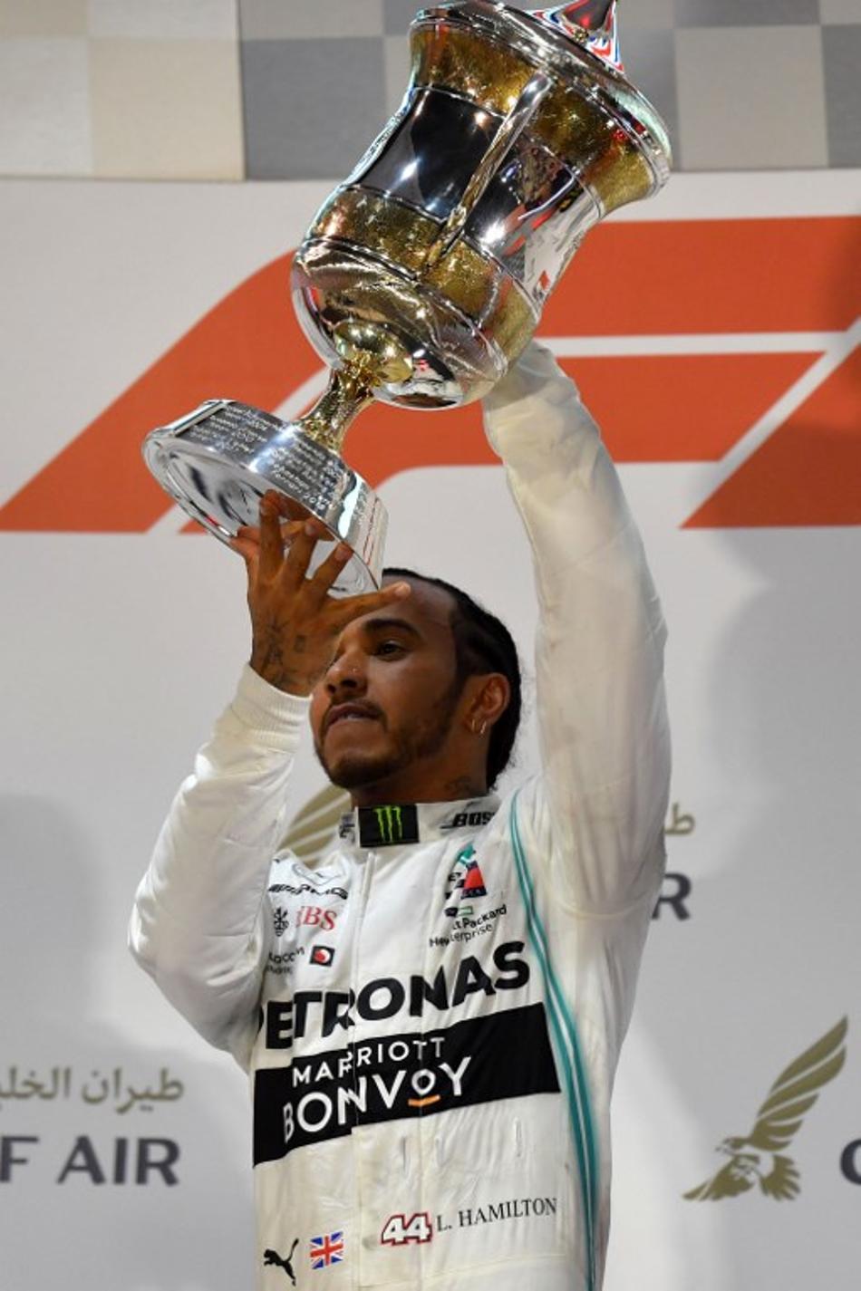 Hamilton acredita que regulamento torna difícil diminuir diferença de motor