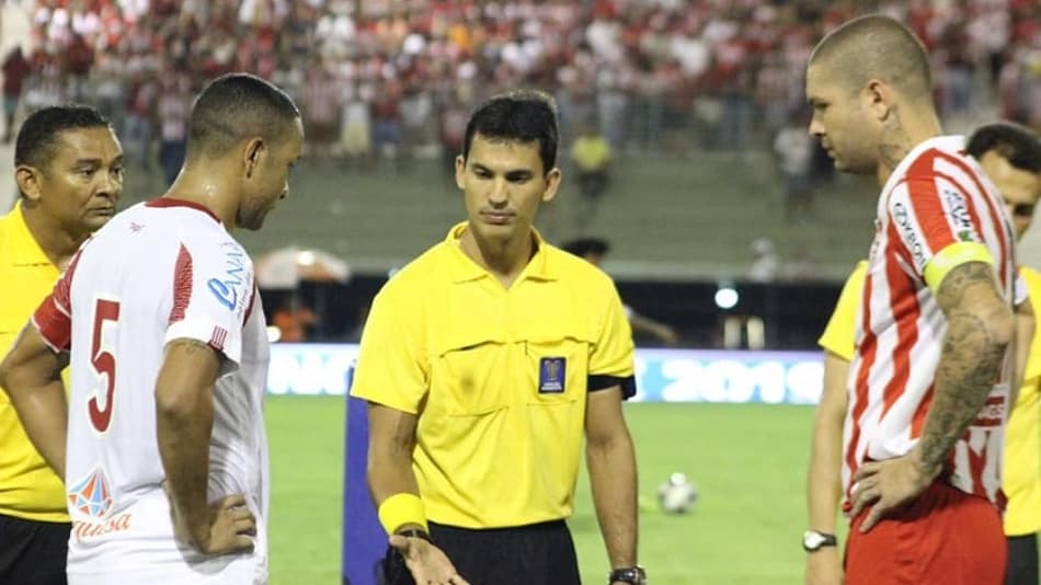 Zagueiro do CRB encara duelo contra o Bahia como final de campeonato