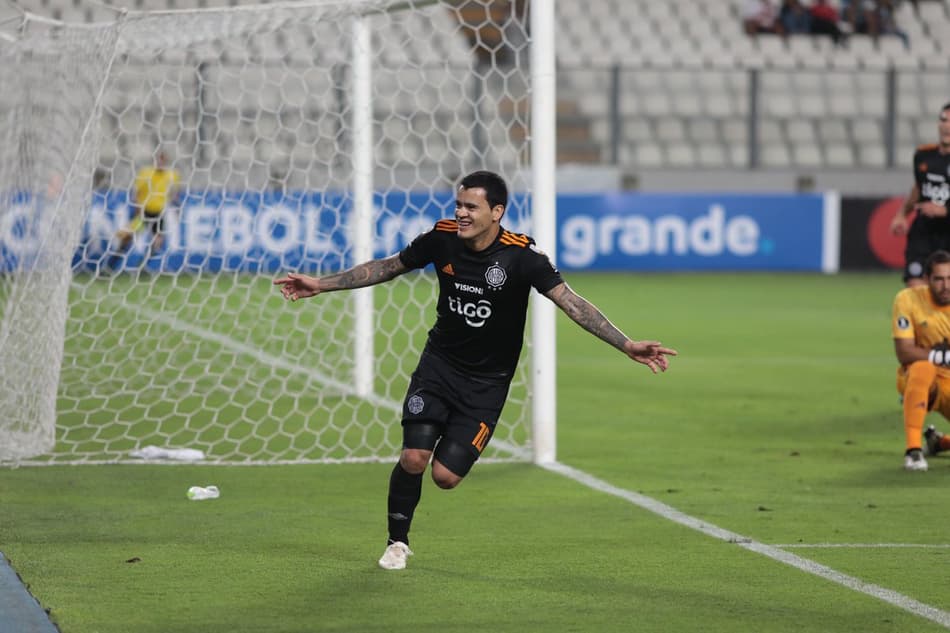 Garantido nas oitavas, Olimpia recebe o pressionado Sporting Cristal