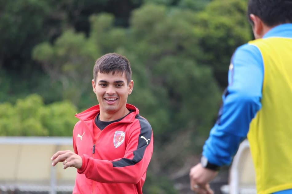 Menino da Vila, Renan Mota “aposta” no Peixe diante do Corinthians no Paulistão