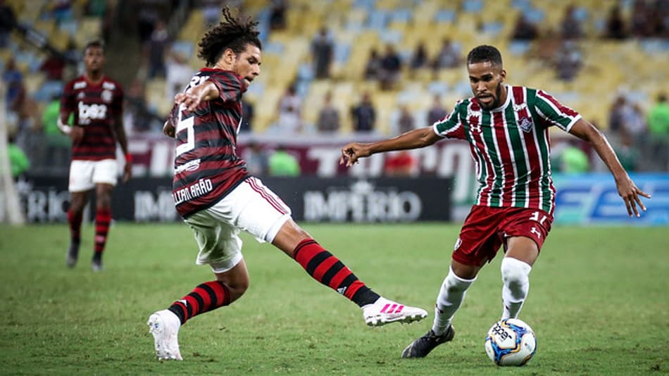 Flu fica sem resposta de empresário e permanência de Everaldo ‘trava’