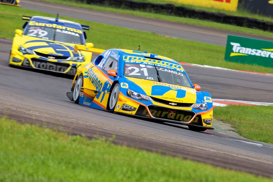 Largando na pole, detrito na pista tira vitória de Thiago Camilo no Velopark