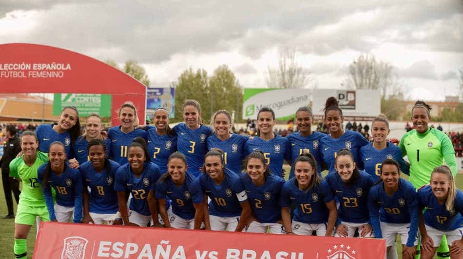 Seleção Brasileira encara a Escócia em busca de redenção antes da Copa