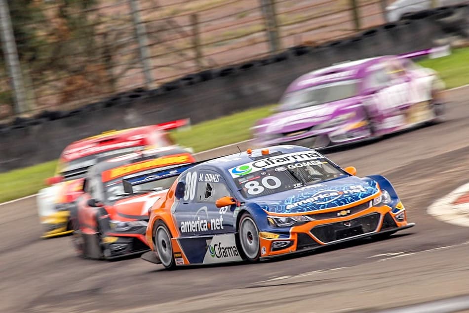 KTF Sports estreia com sexto lugar de Marcos Gomes na Stock Car