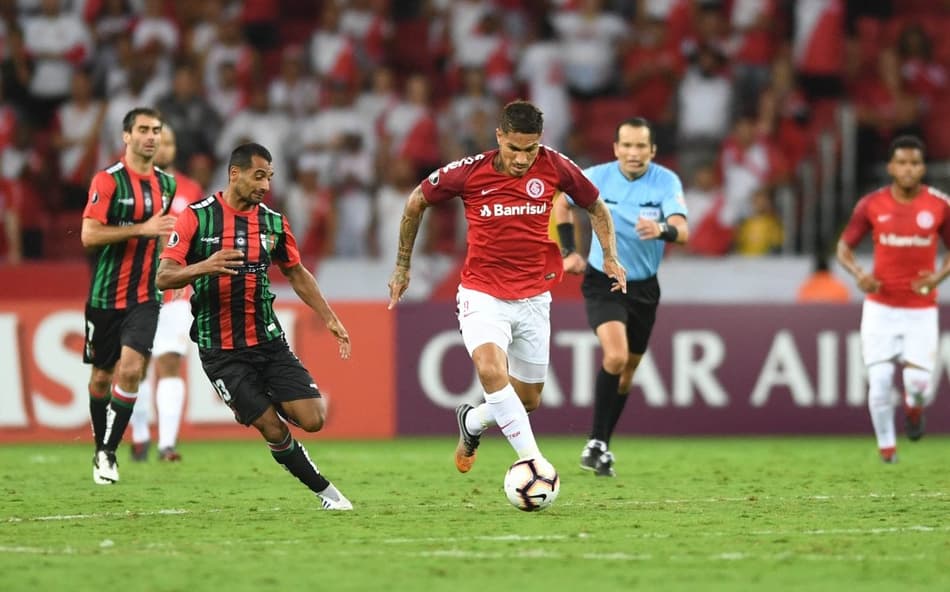 Técnico do Palestino sobre Guerrero: ‘É o melhor atacante do mundo’