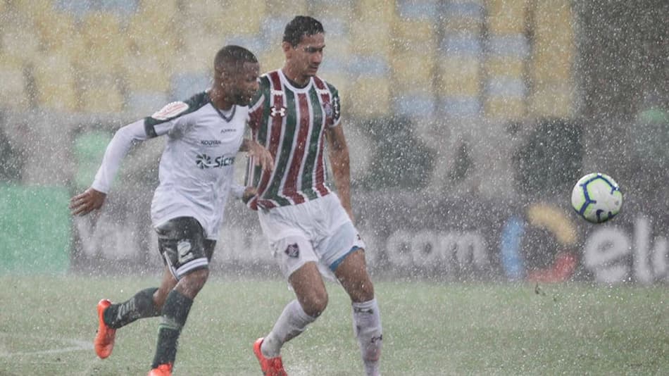 Muita água! Lembre momentos em que chuvas castigaram o Maraca