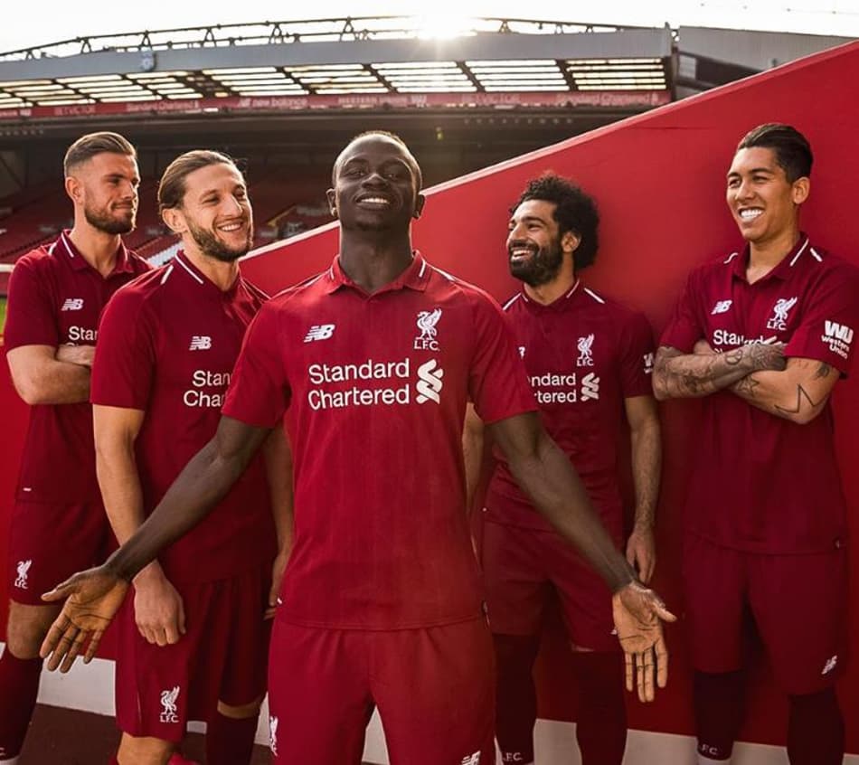 Virou batalha: New Balance vai à Justiça para travar acerto entre Liverpool e Nike