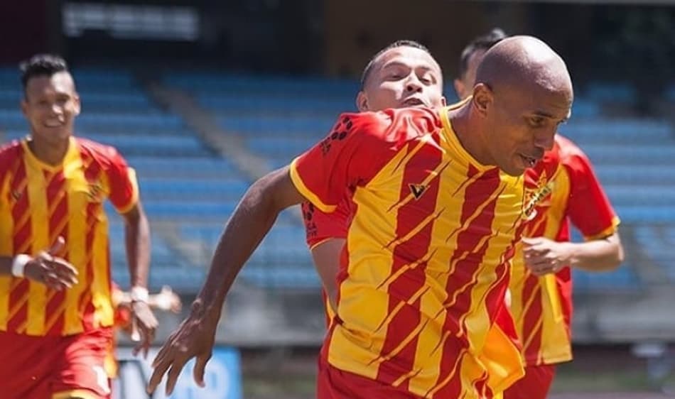 Aos 46 anos e em atividade, jogador venezuelano pondera aposentadoria