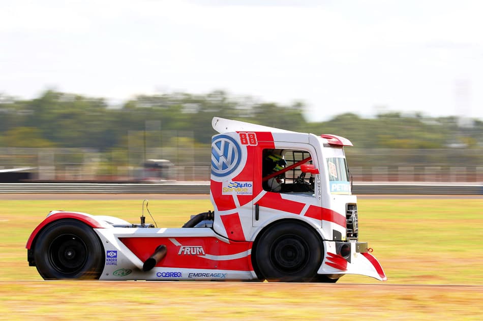 Copa Truck vê cinco caminhões separados por 0s3 em Campo Grande