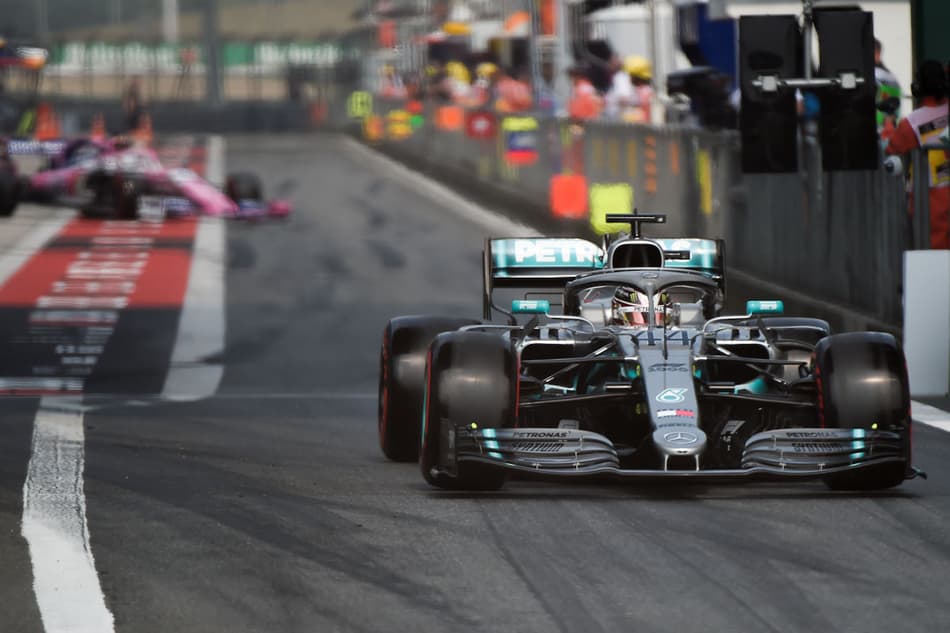 Hamilton satisfeito com 2º lugar: "Bottas foi o destaque do final de semana"