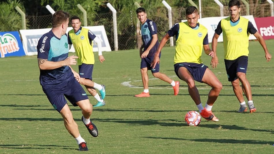 Atacante do Goiás quer marcar nome na história em decisão do estadual