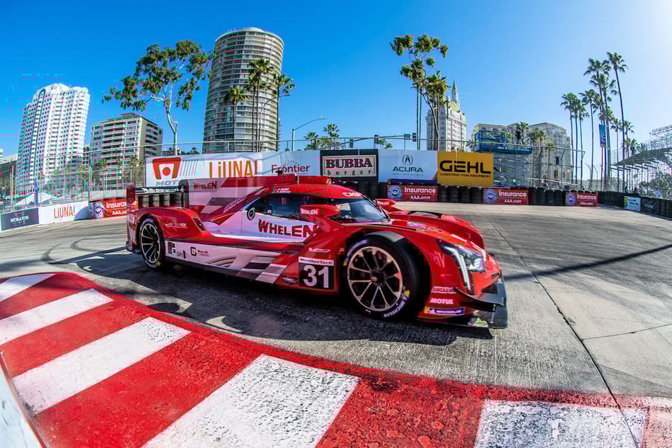 Em dia complicado em Long Beach, Derani conquista pontos importantes e assegura liderança no IMSA