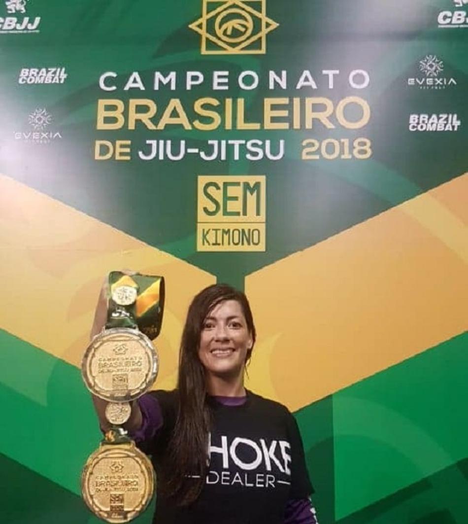 Multicampeã no Jiu-Jitsu, atleta cita dificuldades e busca patrocínios
