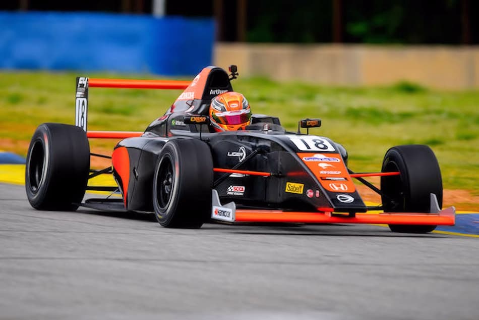 F4 EUA: Arthur Leist disputa preliminar da F1 em Austin