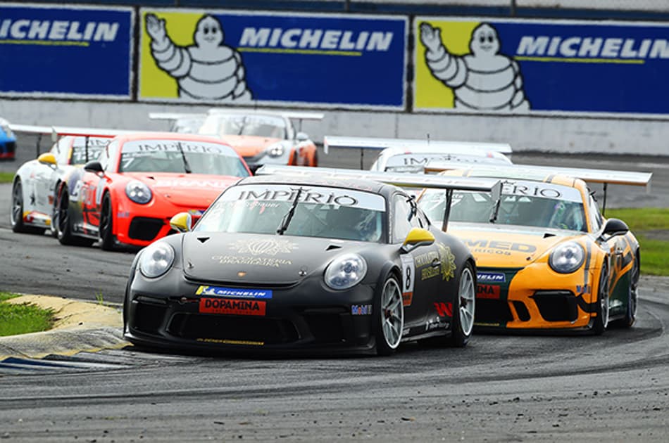 Porsche Cup vê líderes Vitor Baptista e Enzo Elias vencerem, em dia de vitórias também de Neugebauer e Iorio