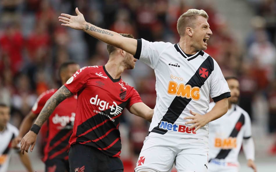 Blog do Garone: Athletico dá aula de futebol e de gestão ao Vasco