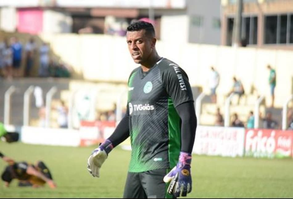 Sombra de Fernando Miguel, Sidão tenta reencontrar boa fase no Vasco