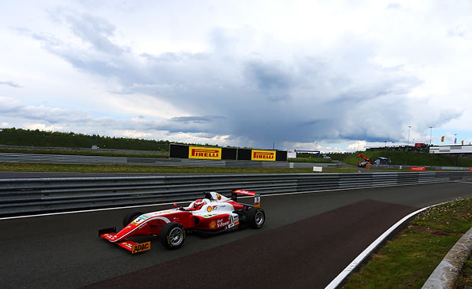 Gianluca Petecof conquista 26 posições em duas corridas e é destaque na F4 Alemã em Spielberg