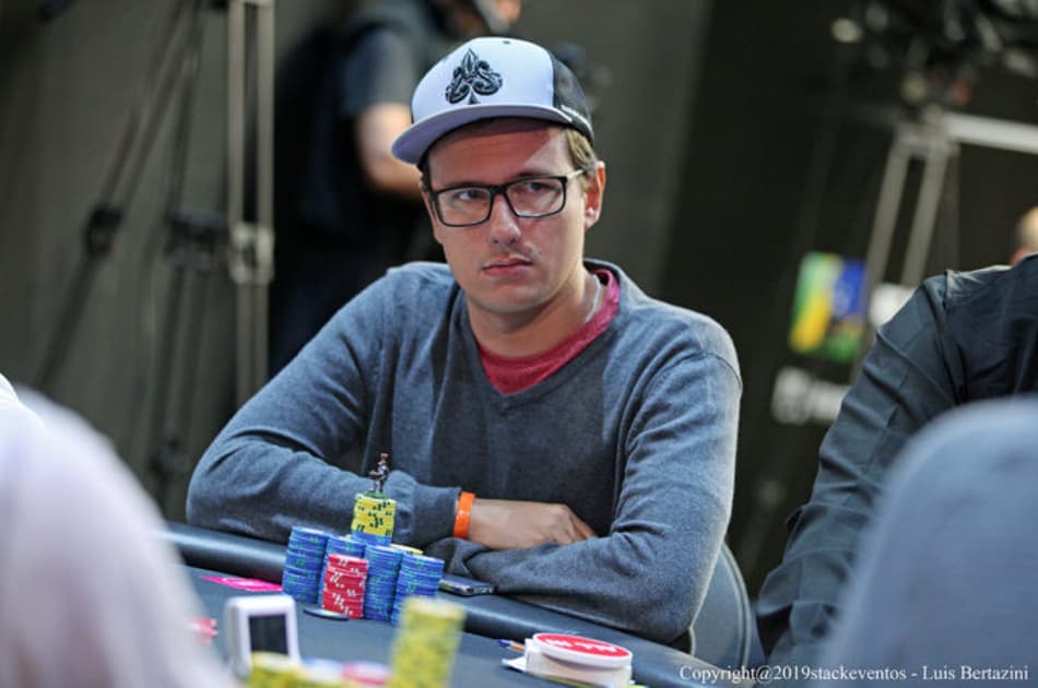 BSOP: Guilherme Trevisan é o chip leader da mesa final do Main Event