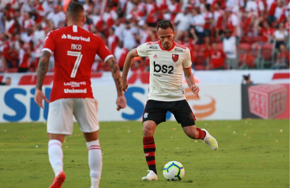 Internacional x Flamengo - Renê