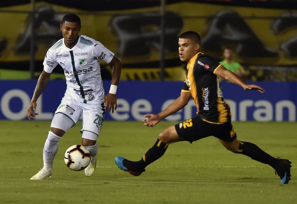 Nos pênaltis, Deportivo Cali elimina Guaraní e avança na Sul-Americana