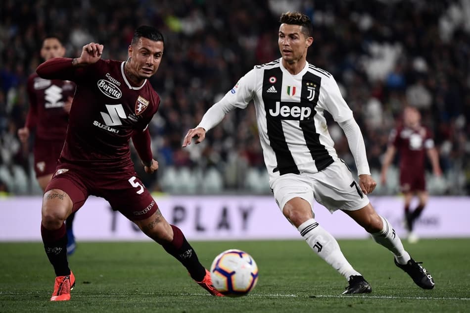 CR7 marca no fim, e salva Juventus de derrota em clássico no Italiano
